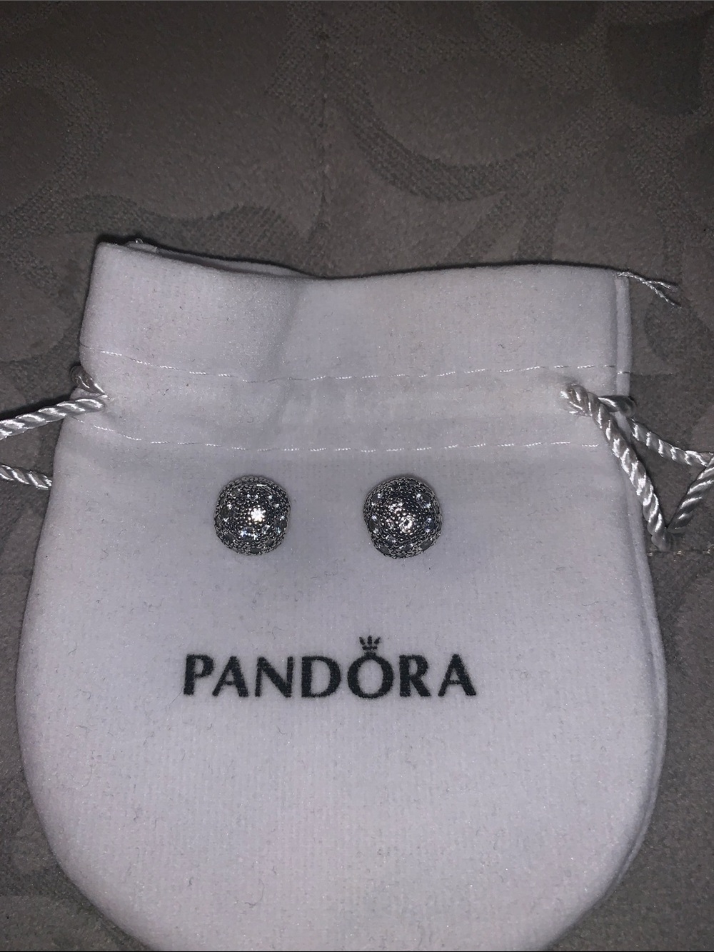 Pandora Silver Sparkling Pavé Round clips